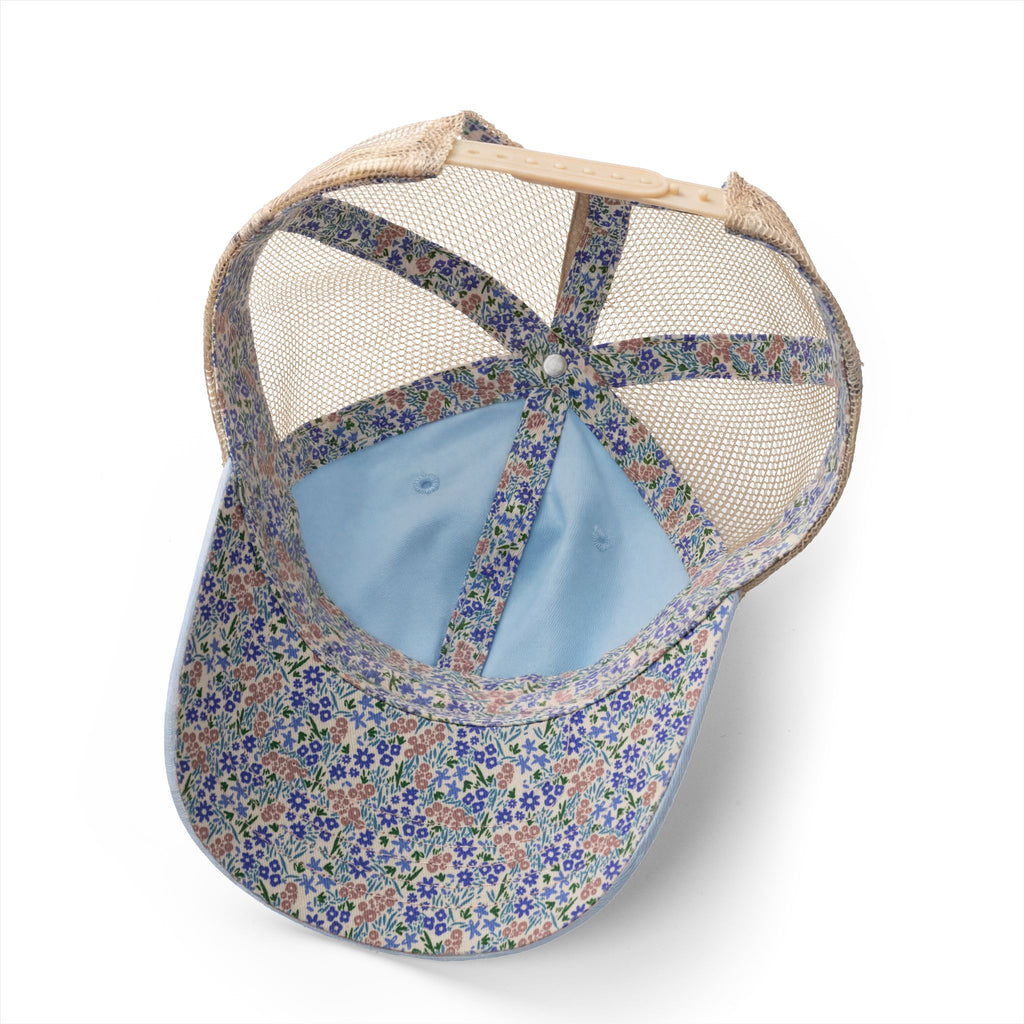 Women's Washed Mesh Country and God cap